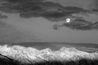 Sierra Moon Set at Sunrise